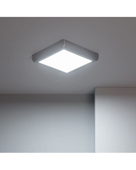Plafonnier LED Carré Design 18W Métal 225x225 mm Silver