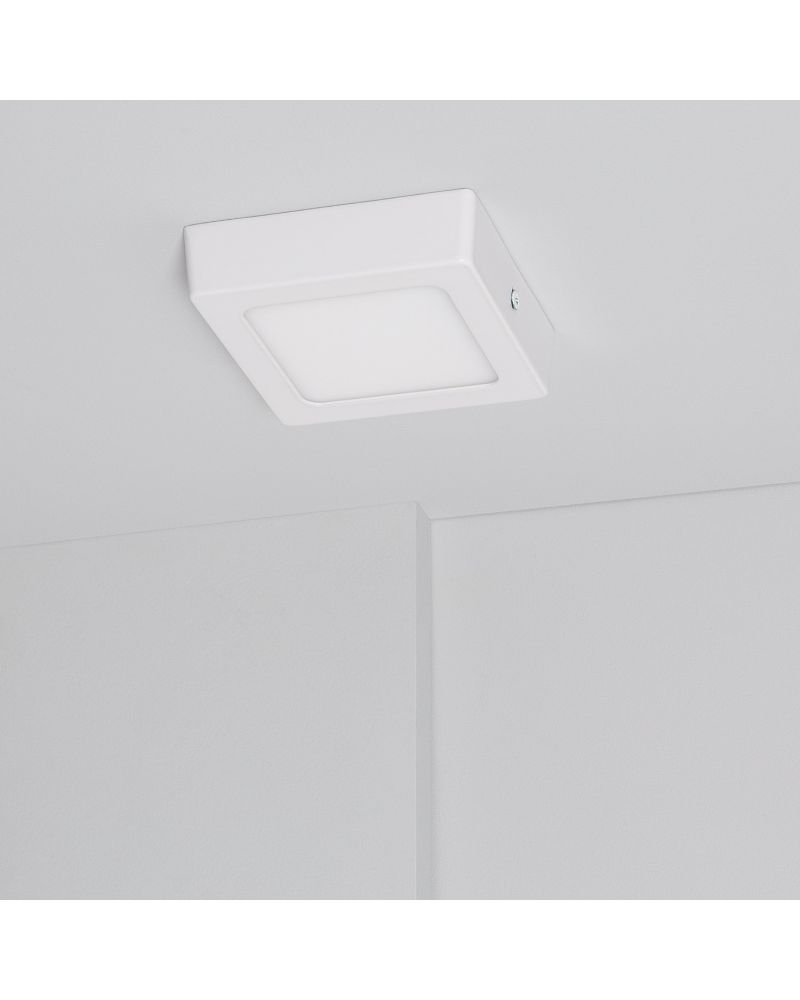 Plafonnier LED Carré 6W Extra-Plat CCT Sélectionnable 105x105 mm Plafonnier LED Carré 6W Extra-Plat CCT Sélectionnable 105x105 mm